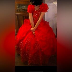 Vibrant red kids formal gown with gold accents Size 7-9 (girls)